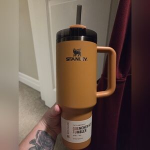 Stanley 40oz Camel NWT